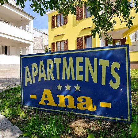 Apartments Ana เพทรอซาเน ภายนอก รูปภาพ