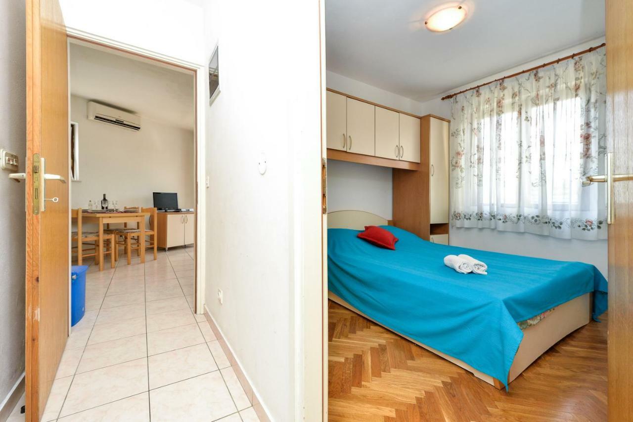 Apartments Ana เพทรอซาเน ภายนอก รูปภาพ